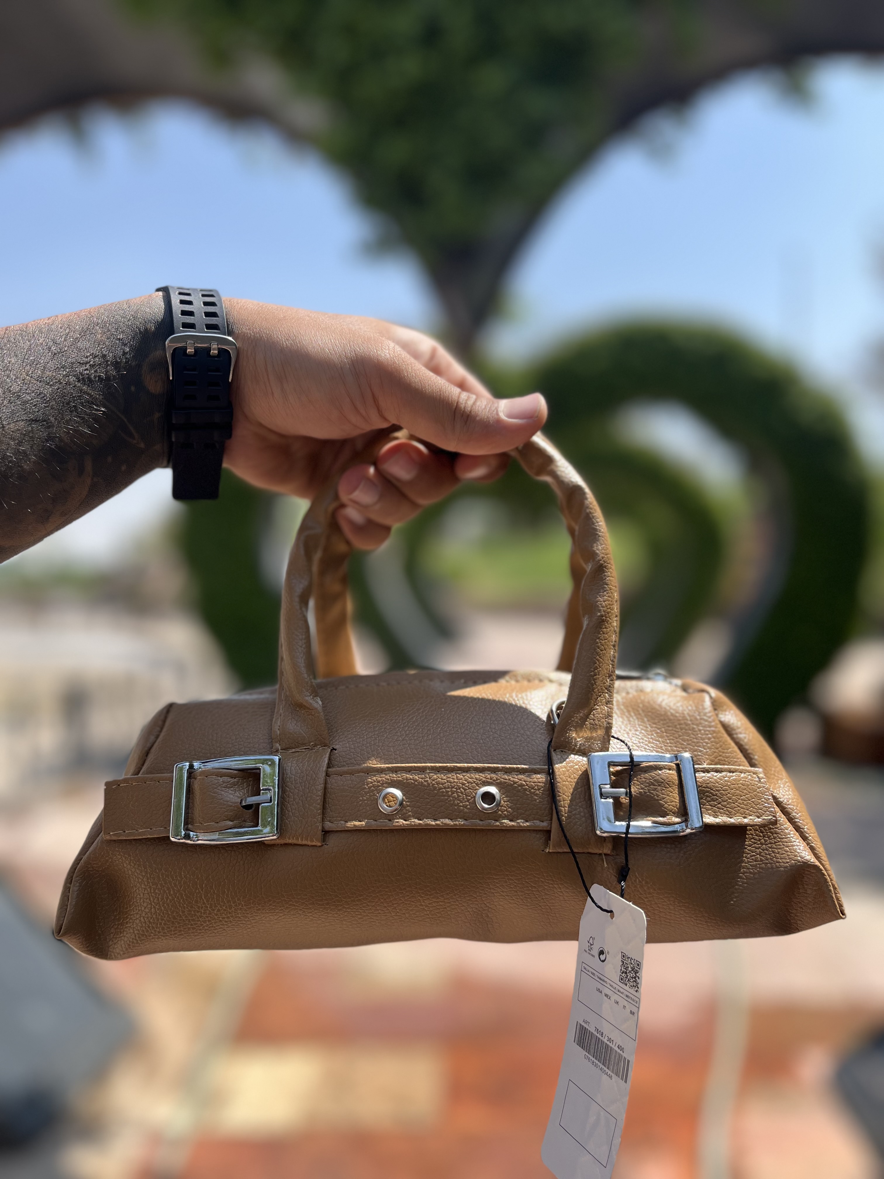 کیف دستی و دوشی ادایی کمربند دار مدل سوسیسی