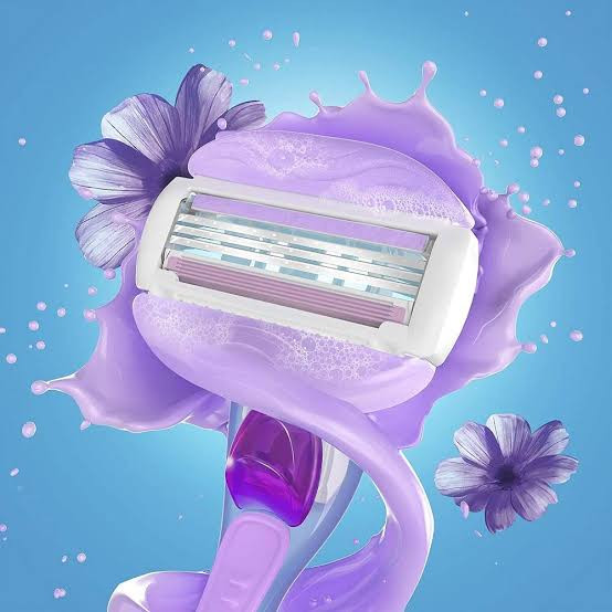 خودتراش ژیلت ونوس مدل Breeze (همراه ۲ عدد یدک)